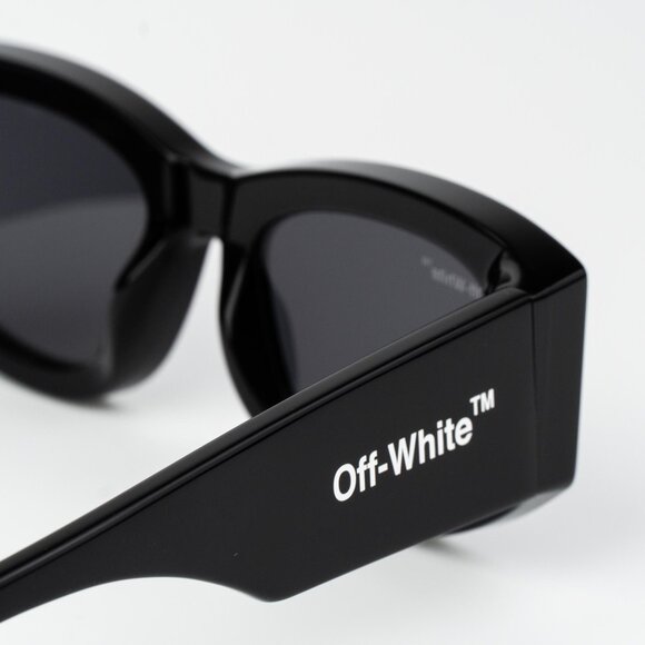Off-White JOAN Sunglasses – Black Cat Eye Frame | Model OERI041 1007 - Picture 7 of 13